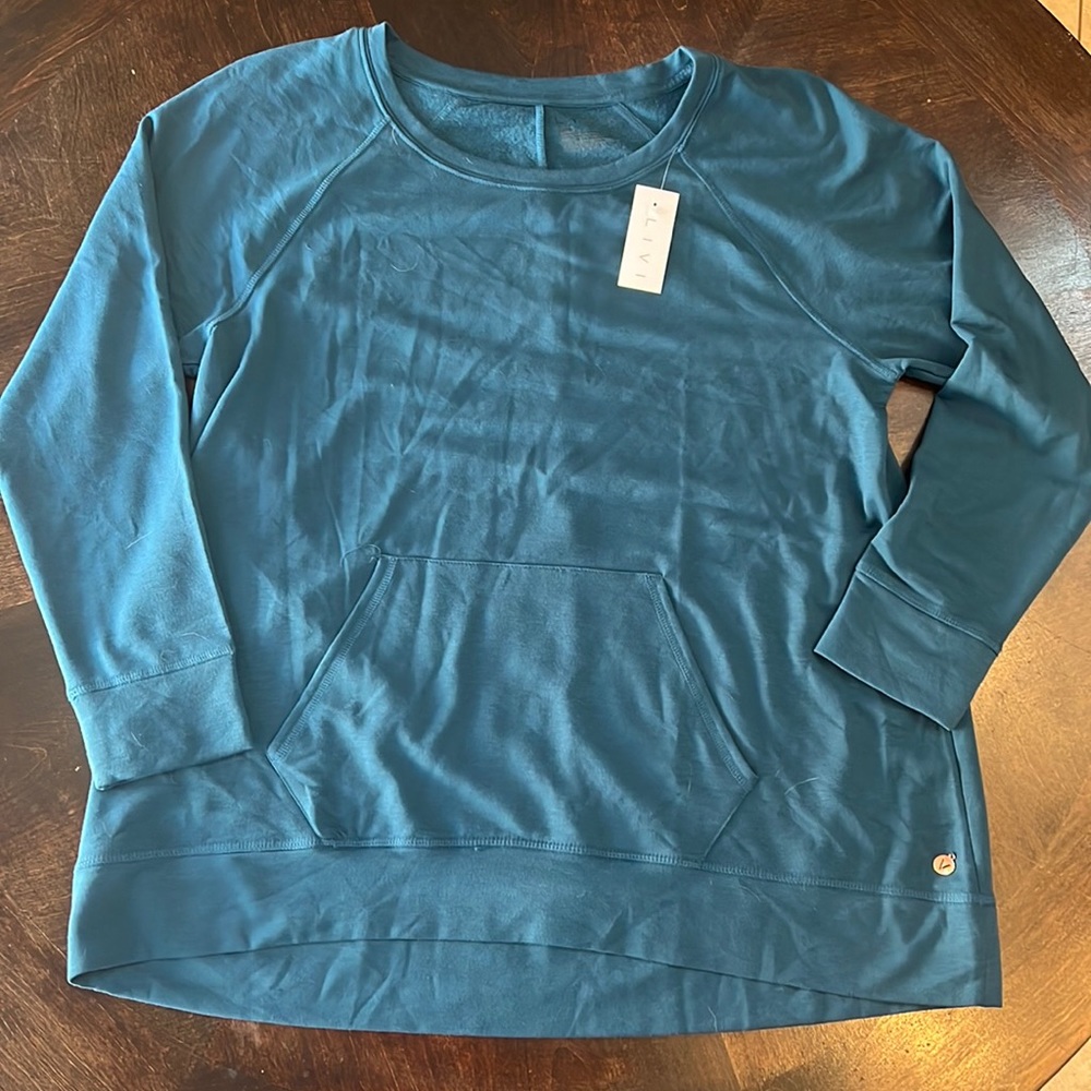 LIVI Pullover Women’s Sweater